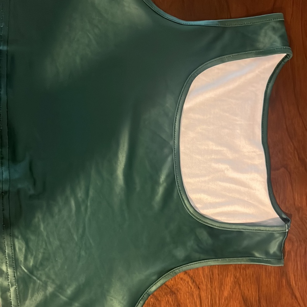 Two piece set - Picture 6 of 7